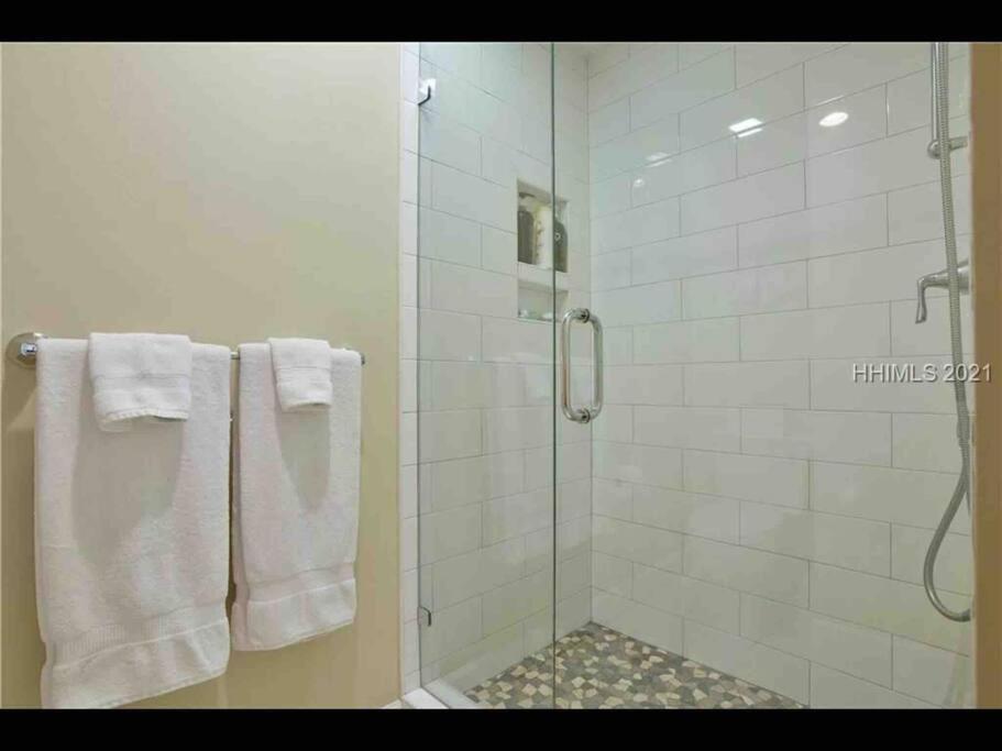 In The Heart Of Harbour Town 2Br 2Ba Pool Access Close To Beach Hilton Head Island Exterior foto