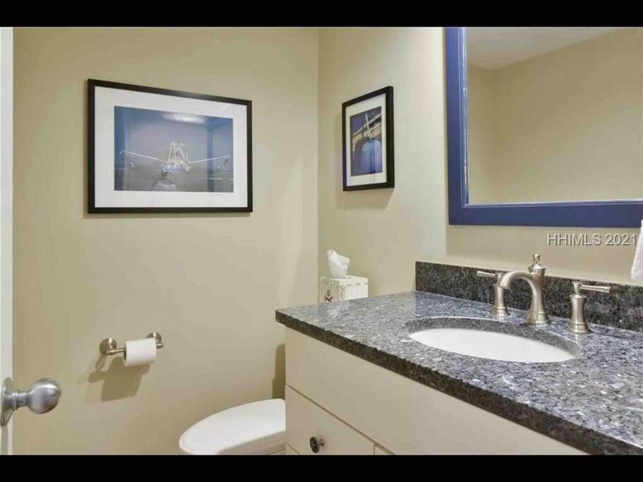 In The Heart Of Harbour Town 2Br 2Ba Pool Access Close To Beach Hilton Head Island Exterior foto