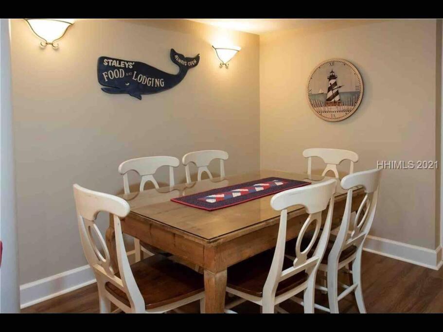 In The Heart Of Harbour Town 2Br 2Ba Pool Access Close To Beach Hilton Head Island Exterior foto